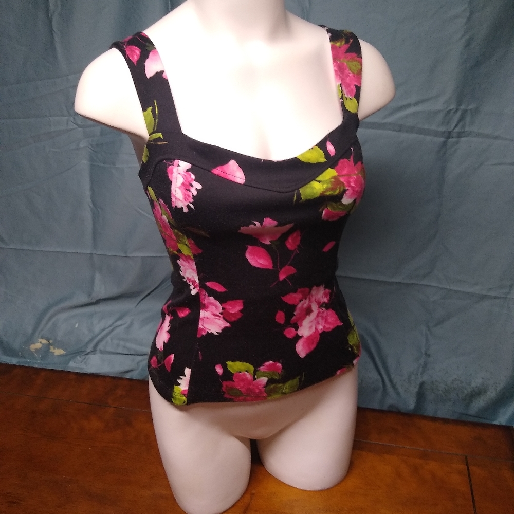 Pinup top